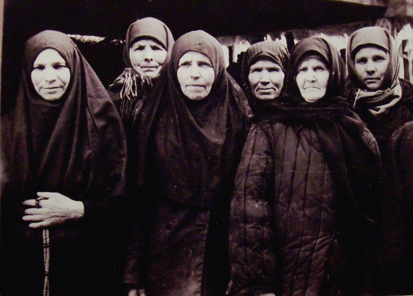 Иллюстрация 24. Добрушская монашеская община. Слева направо мон. Маргарита, Феоктиста, Ангелина, Варвара, Манефа, Макария. Фото примерно 1946-47-х гг..JPG