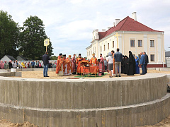 В Спасском монастыре города Кобрина совершен Чин на основание нового храма во имя Спаса Всемилостивого