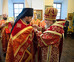 26 декабря епископ Туровский и Мозырский Леонид поздравил наместника Юровичской монастыря с днем тезоименитства