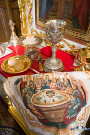 17 июня в Иоанно-Кормянском женском монастыре архиепископ Стефан совершил Божественную литургию