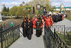 На Светлой седмице в Серафимо-Дивеевской обители совершают торжественные крестные ходы по Святой Канавке