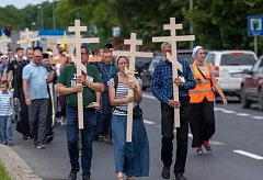 В Польше к празднику Преображения проходит 38-й молодежный крестный ход в Марфо-Мариинский женский монастырь на святой Горе Грабарка
