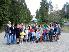 Учащиеся и педагоги воскресной школы кафедрального собора города Борисова совершили паломничество в Ксениевский женский монастырь в Барани