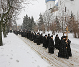 31-Отпевание и погребение архимандрита Кирилла (Павлова )  http://www.patriarchia.ru/db/text/4811922.html