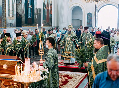 Архиепископ Гурий совершил всенощное бдение в Успенском соборе Жировичского монастыря