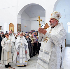 Епископ Полоцкий Игнатий возглавил первое престольное торжество в Михайловском храме Березвечского женского монастыря города Глубокое