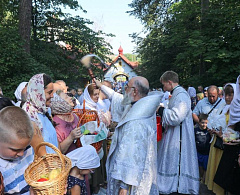 Архиепископ Брестский и Кобринский Иоанн возглавил престольный праздник Преображенского мужского монастыря в Хмелево