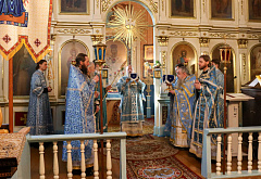 В день памяти Ченстоховской иконы Божией Матери архиепископ Брестсткий Иоанн совершил Литургию в Спасо-Преображенском монастыре в Хмелево