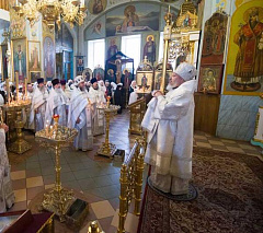 16 апреля, в Лазареву субботу, архиепископ Стефан совершил Божественную литургию в Иоанно-Кормянском женском монастыре