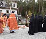 14-Посещение епископом Порфирием Свято-Ксениевского женского монастыря 28.04.17