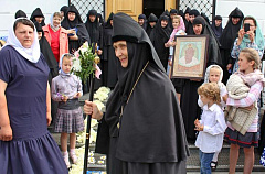 Настоятельница Полоцкого монастыря игумения Евдокия стала участницей нового проекта «Один день»
