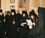 6-Свято-Никольский женский монастырь Могилевской епархии 9 апреля 2016 года посетил Председатель синодального отдела по монастырям