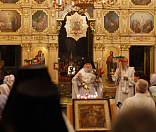 5 - Пасха в Свято-Никольском м-ре. Фото С. Лазаренко и А. Моисейкова