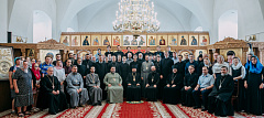 Председатель Синодального отдела по монастырям епископ Порфирий принял участие в выпускном акте Минской духовной семинарии