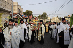 Сестры Горненского монастыря приняли участие в ежегодном крестном ходе c ваийами в Иерусалиме