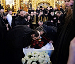 27-Отпевание и погребение архимандрита Кирилла (Павлова )  http://www.patriarchia.ru/db/text/4811922.html