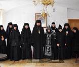 25-Посещение епископом Порфирием Свято-Ксениевского женского монастыря 28.04.17